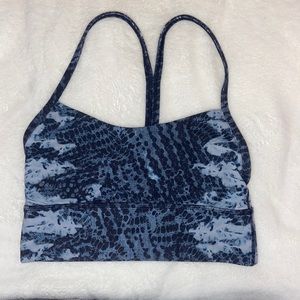 Lululemon sports bra